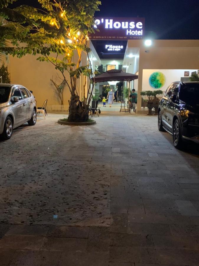 P’House Hotel Phan Thiết Buitenkant foto
